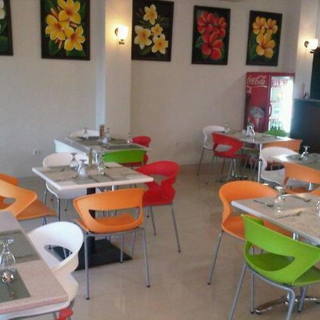 Hotel Pacific Ambon Bagian luar foto