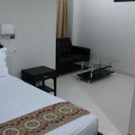 Hotel Pacific Ambon Bagian luar foto